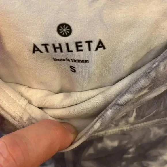 Athleta TIE DYE SALUTATION 7/8 TIGHT IN POWERVITA™-Sz S - Picture 3 of 6